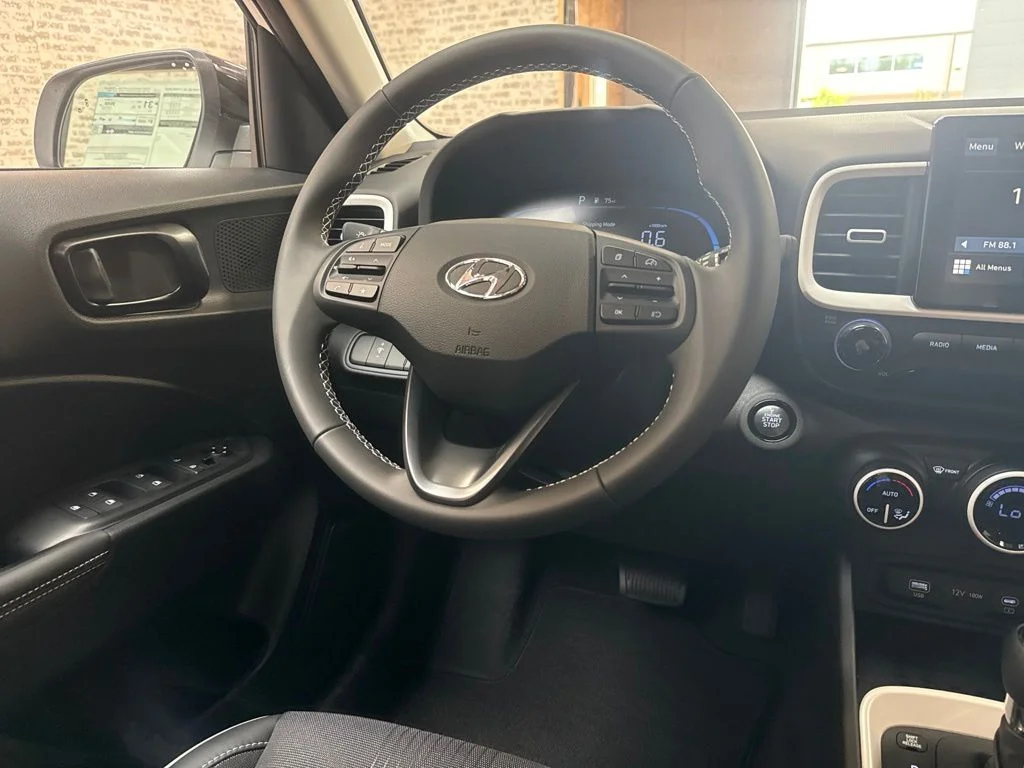 New 2026 Lunar White W/Black Roof Hyundai SEL image 16