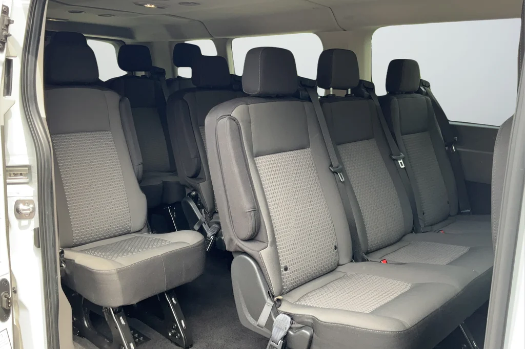 2024 Ford Transit Passenger Van XLT - Photo 21