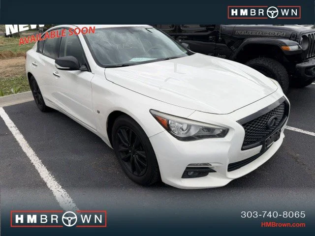 2015 INFINITI Q50