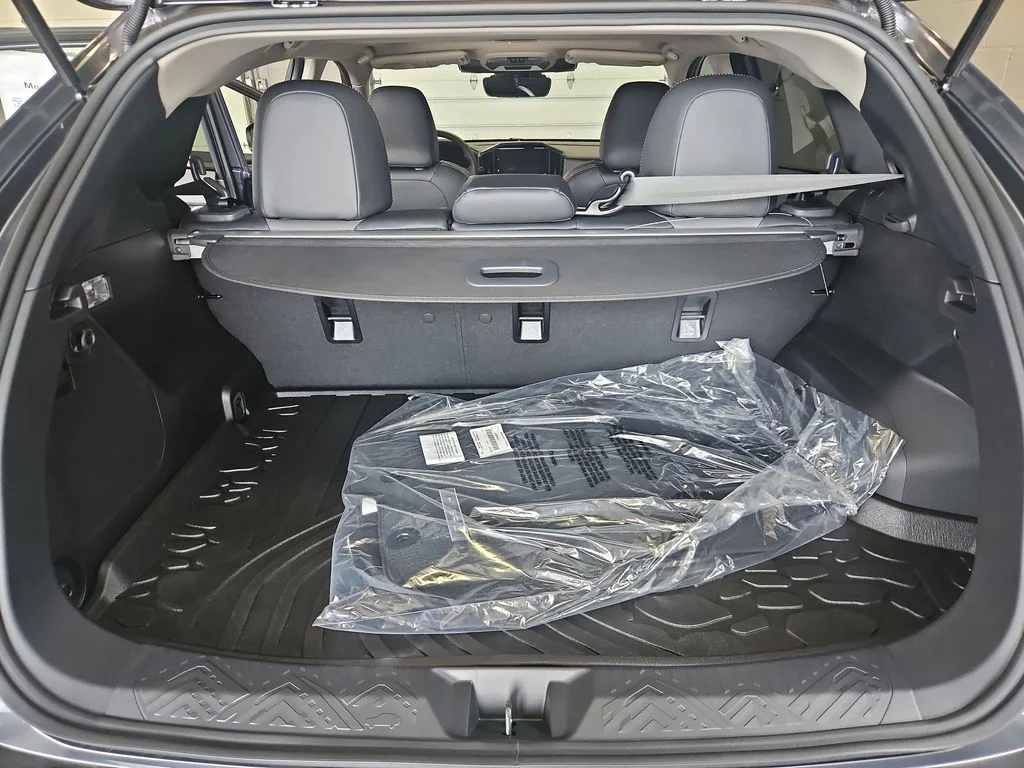 New 2026 MAGNETITE GRAY PEARL Subaru Limited Hybrid image 17