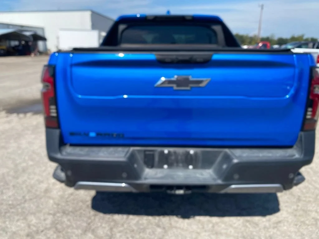 Used 2026 Riptide Blue Metallic Chevrolet Trail Boss - Max Range image 3