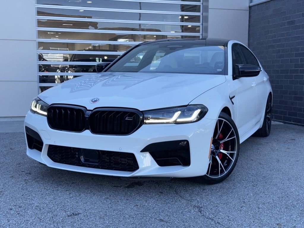 2023 BMW M5 -'s photo