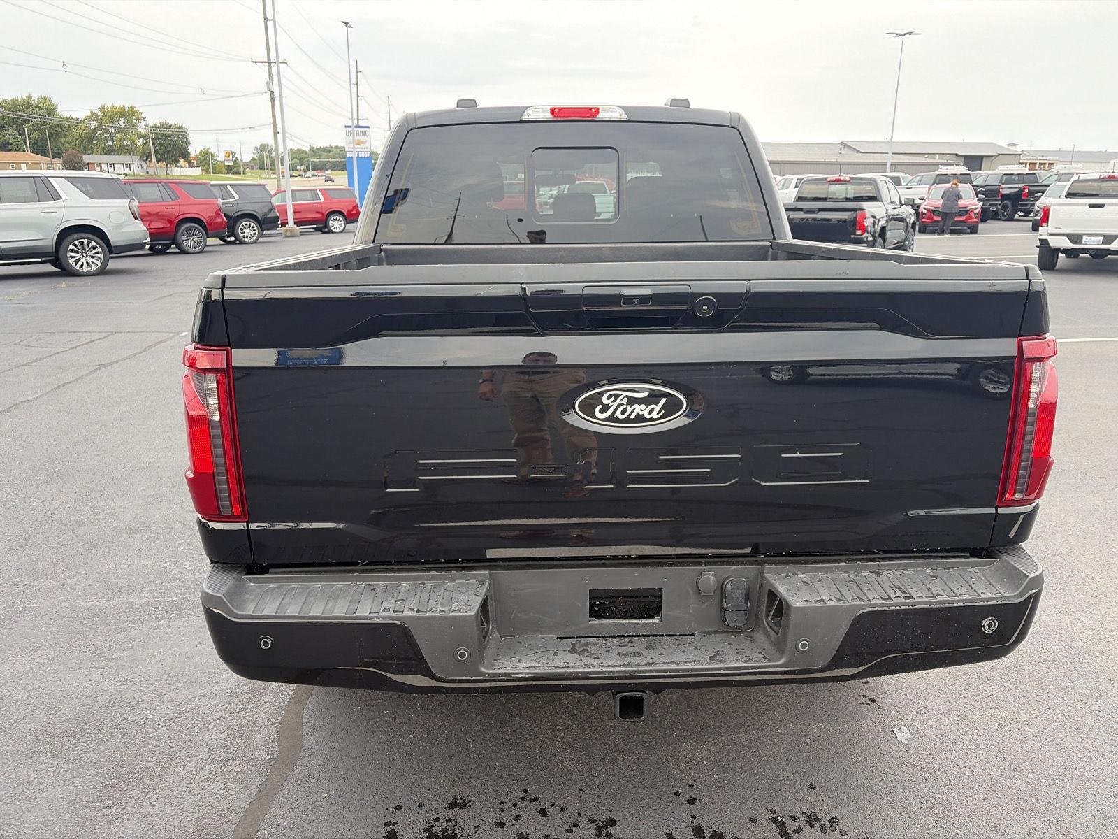 Used 2024 Agate Black Metallic Ford XLT image 4