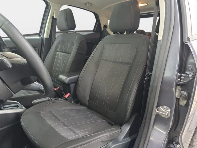 Used 2018 Smoke Metallic Ford SE image 14