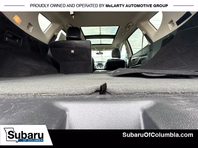 Used 2015 Silver Nissan SL image 11