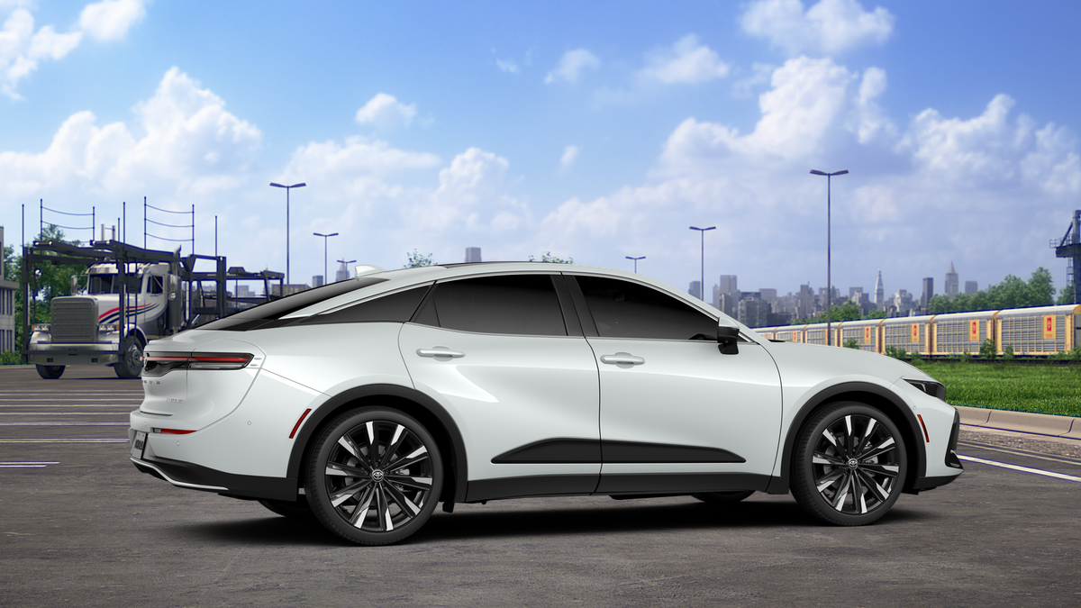 New 2026 Oxygen White Toyota Platinum image 34