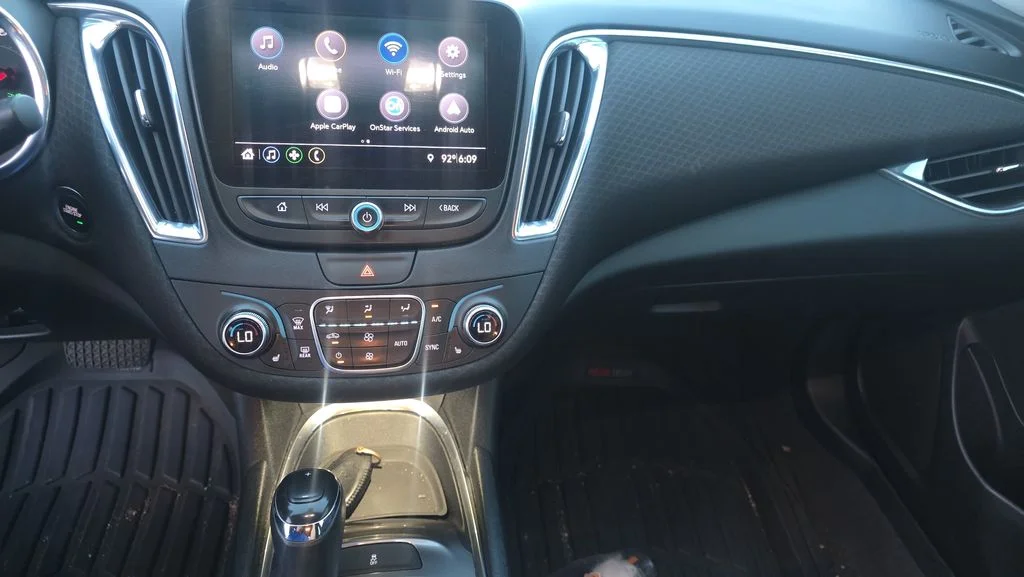 Used 2019 Silver Chevrolet LT image 21