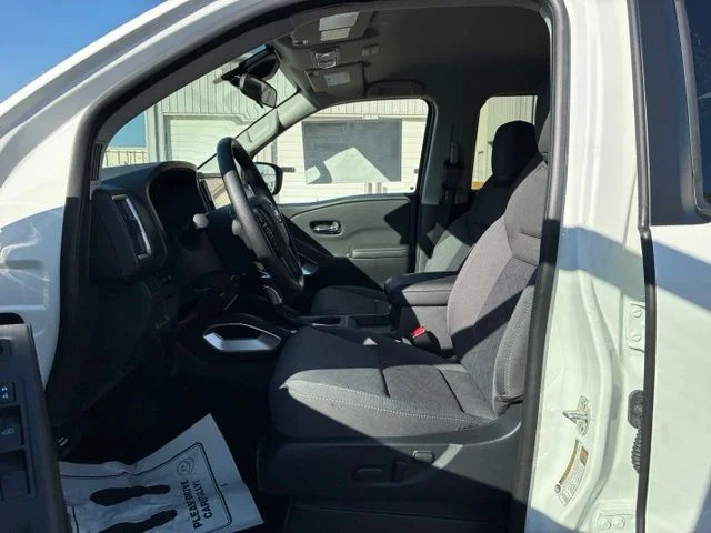 New 2027 Glacier White Nissan SV image 7