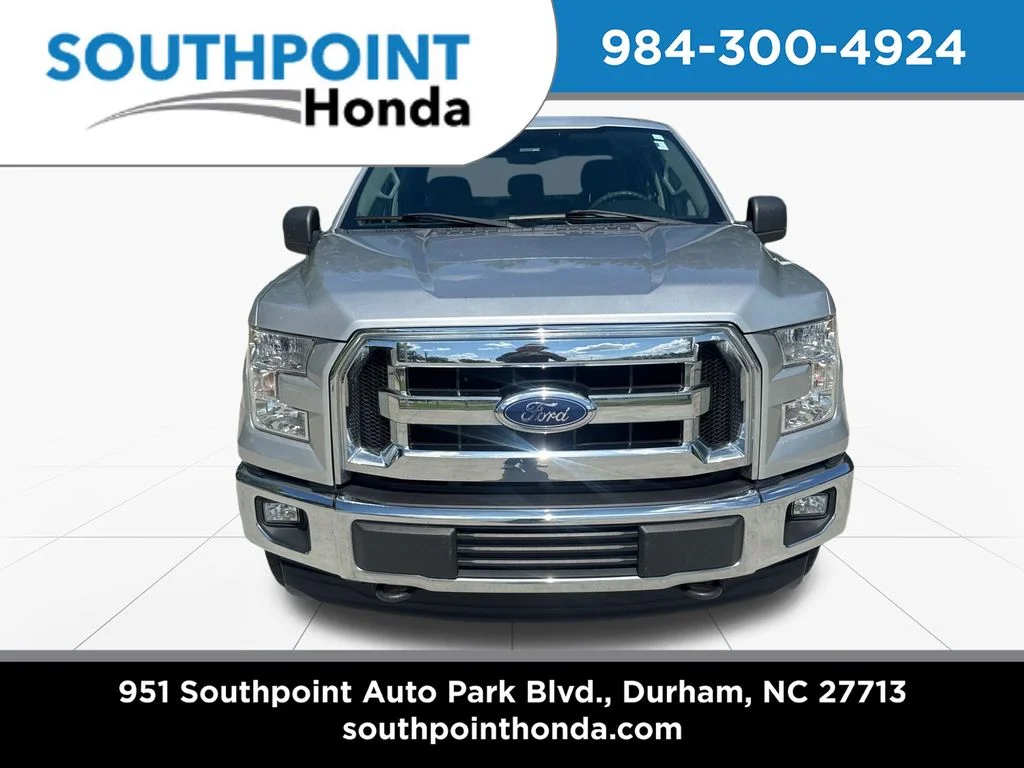 Used 2017 Ingot Silver Ford XLT image 2