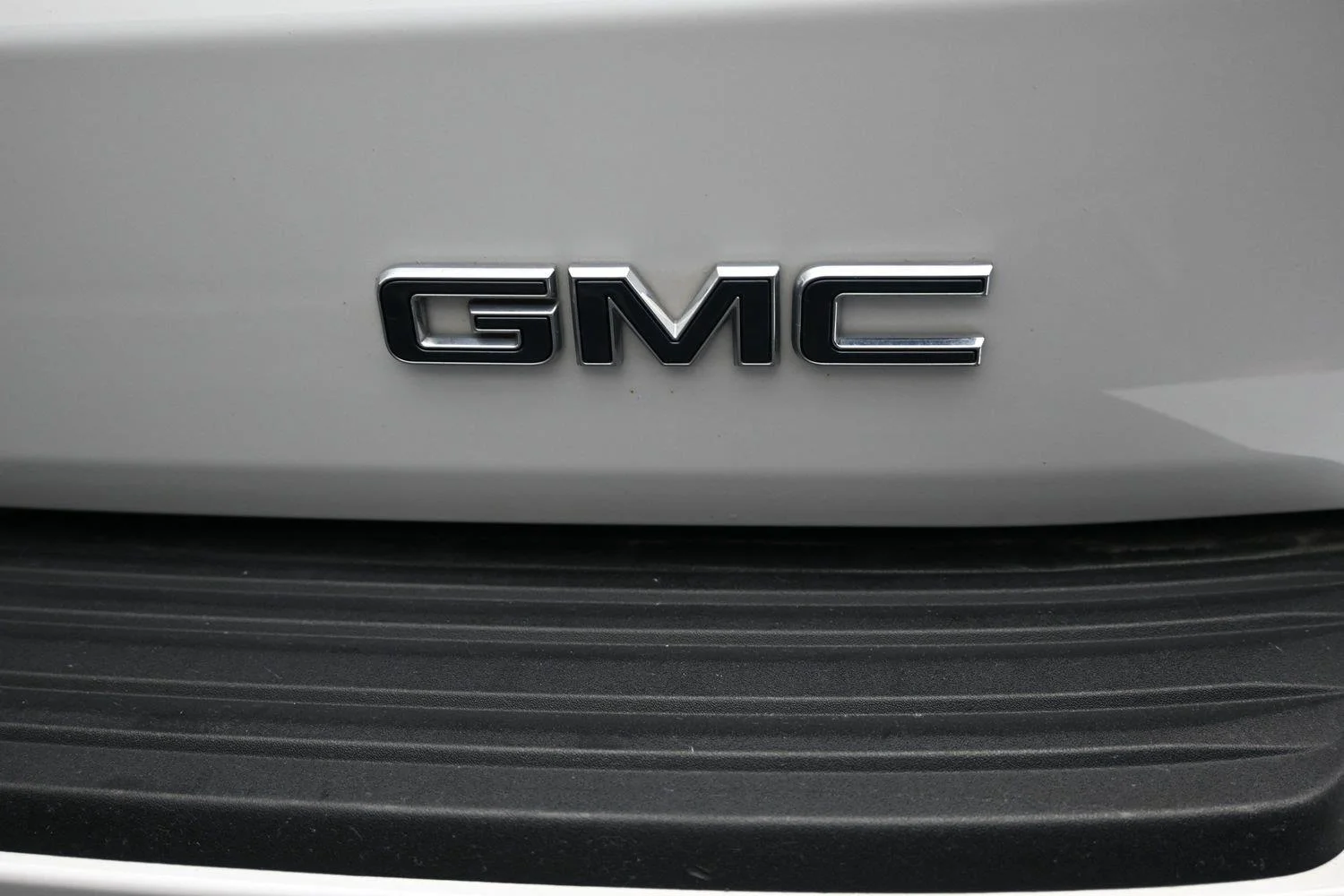 2025 GMC Yukon Denali Ultimate - Photo 20