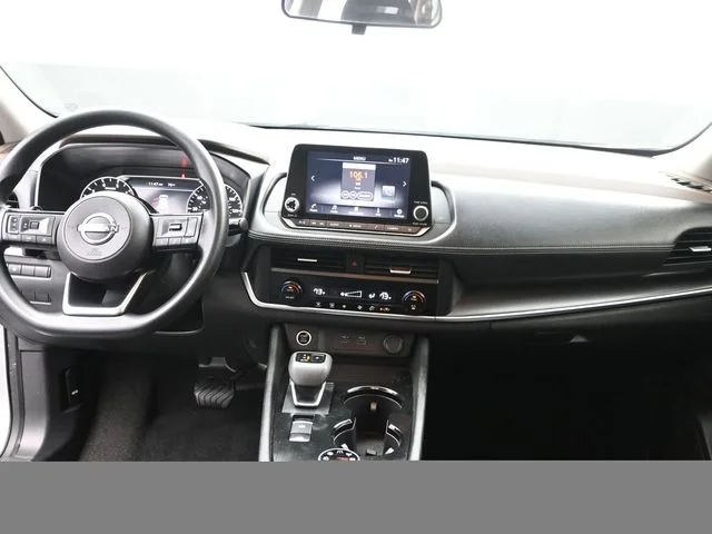 2023 Nissan Rogue SV - Photo 12