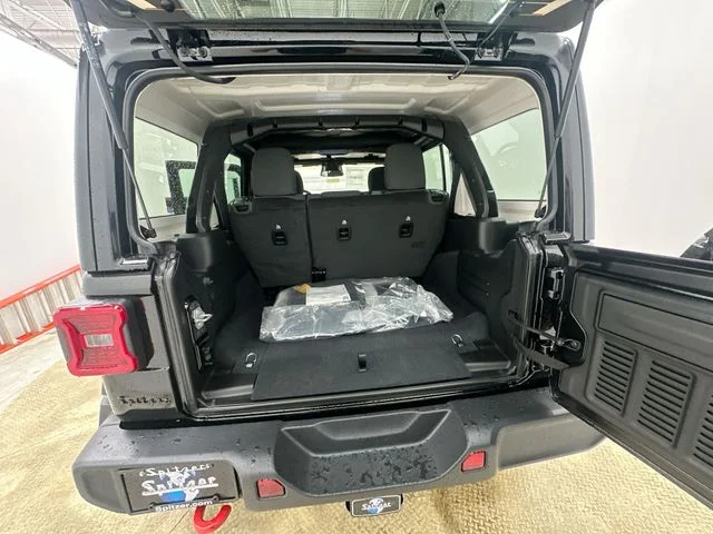 New 2026 Black Clear-Coat Exterior Paint Jeep Rubicon image 21