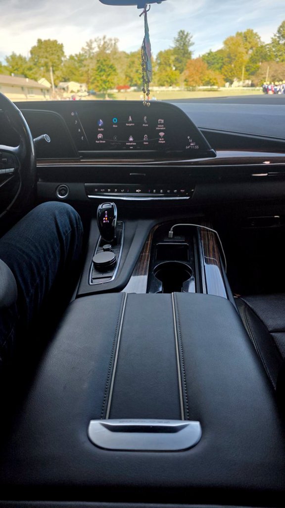 Used 2021 Black Cadillac Premium Luxury image 5