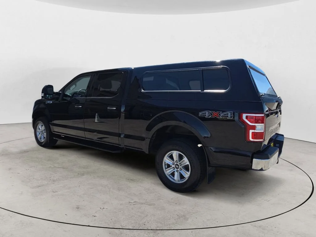 Used 2018 Black Ford XLT image 3