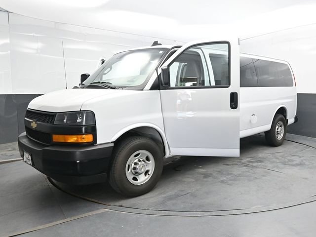 Used 2024 White Chevrolet LS image 43