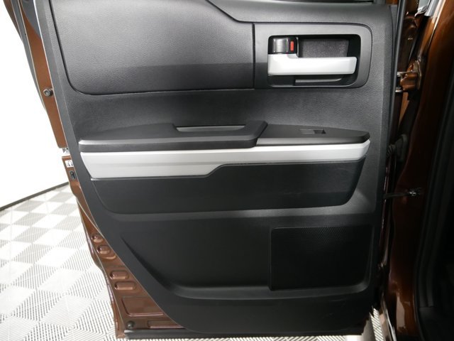 Used 2017 Sunset Bronze Mica Toyota Double Cab SR5 w/ TRD Off-Road Pkg image 11