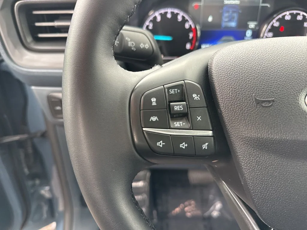 Used 2024 Azure Gray Metallic Ford Lariat image 11