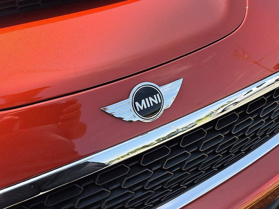 Used 2013 Spice Orange Metallic MINI S image 33