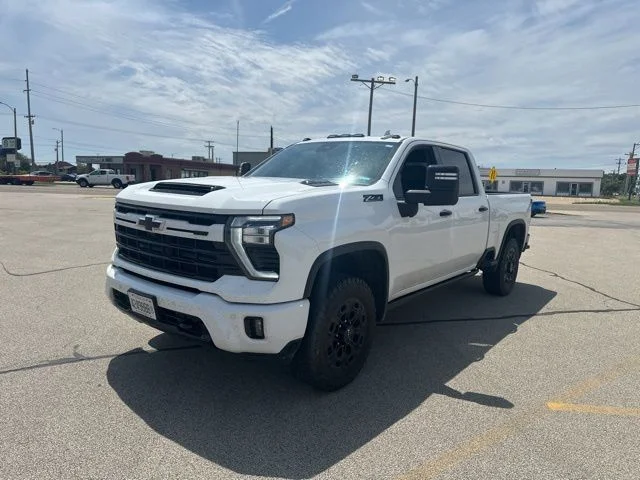 2024 Chevrolet Silverado HD LTZ 4WD Crew Cab Standard Box's photo