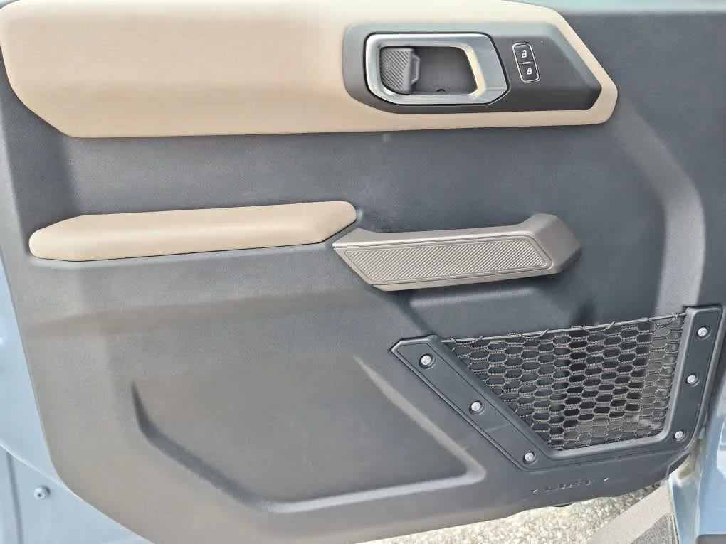 Used 2023 Azure Gray Metallic Tri-Coat Ford Wildtrak image 9