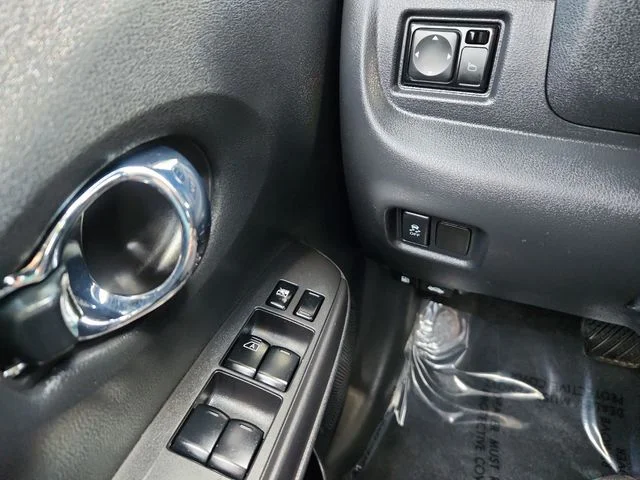 Used 2017 Silver Nissan SV image 33