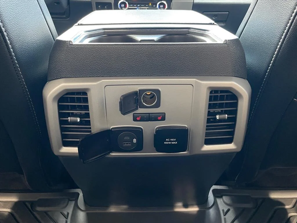 Used 2022 Star White Metallic Tri-Coat Ford LARIAT image 28