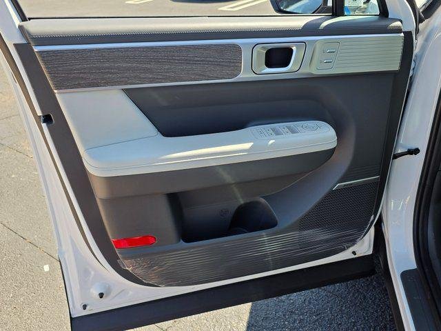 2025 Hyundai Santa Fe Limited - Photo 23