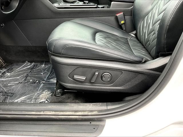 Certified Used 2024 White Kia X-Pro Prestige image 43