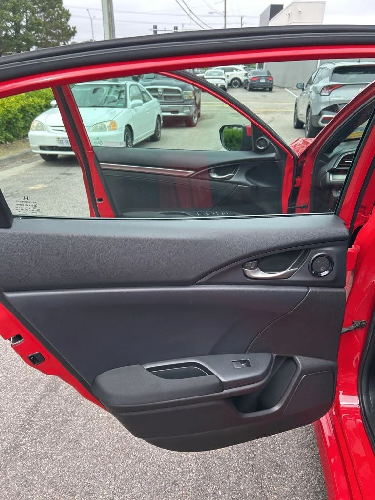 Used 2018 Red Honda EX image 16