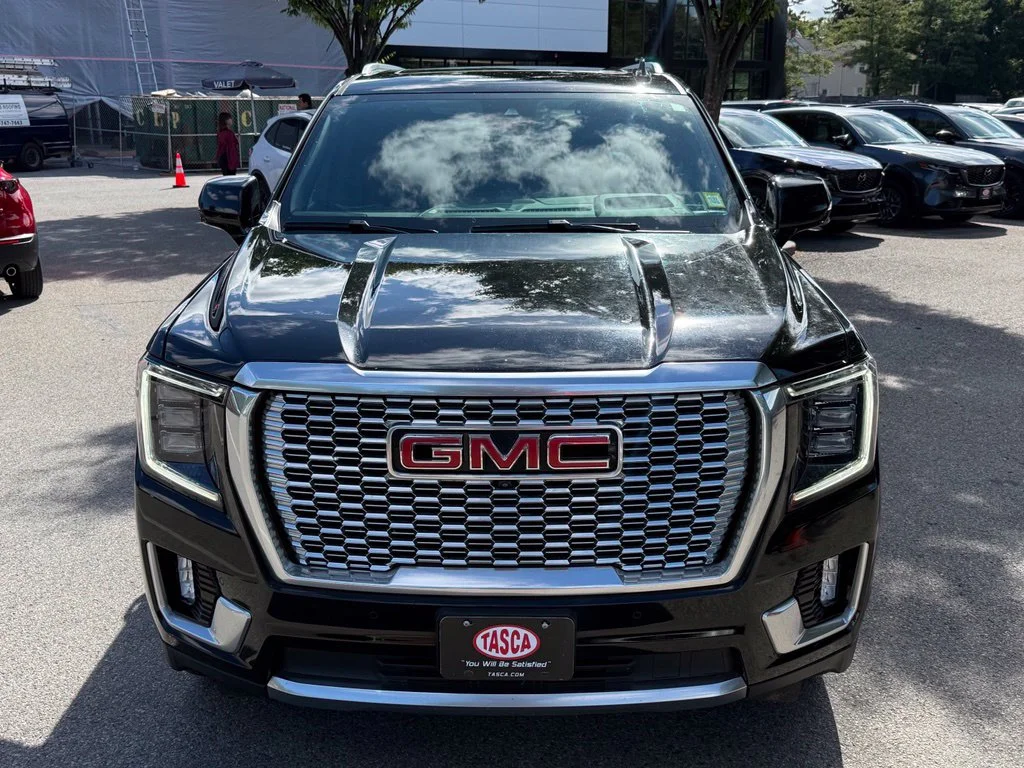 Used 2024 Onyx Black GMC Denali image 2
