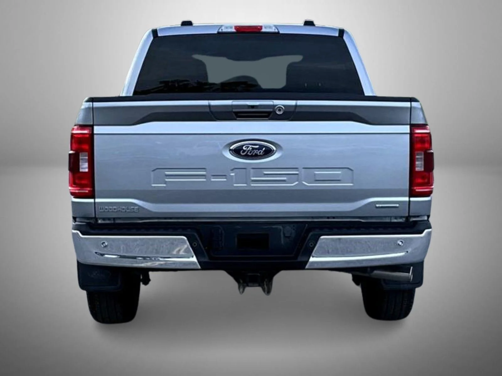 Used 2023 Silver Ford XLT image 6