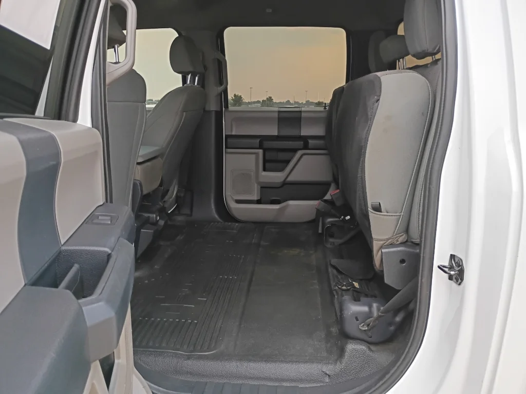 Used 2022 Oxford White Ford XL image 19