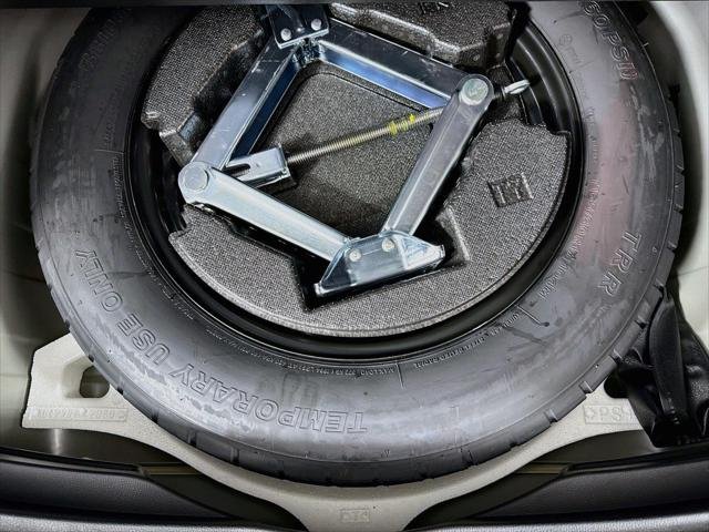 Certified Used 2025 MAGNETIC GRAY MET. Toyota  image 37
