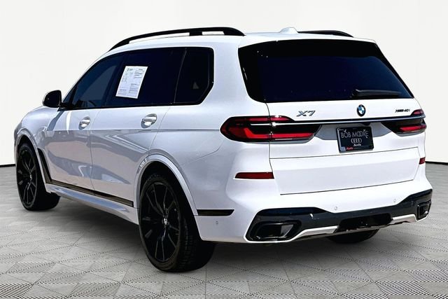 Used 2023 White BMW xDrive40i image 12
