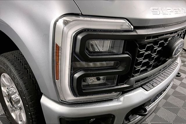 Used 2024 Silver Ford XL image 29