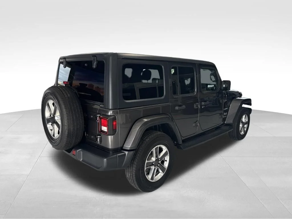 Used 2020 Gray Jeep Unlimited Sahara image 9