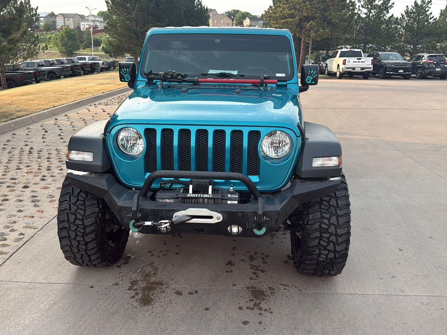 Used 2019 Bikini Pearlcoat Jeep Sport S image 2