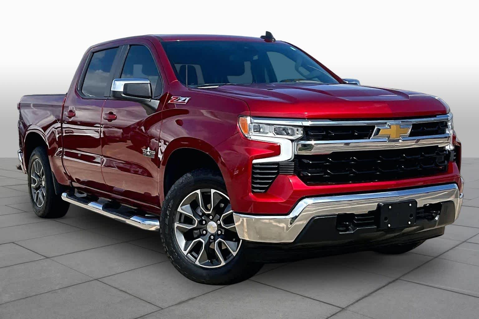 Used 2023 Radiant Red Tintcoat Chevrolet LT image 3