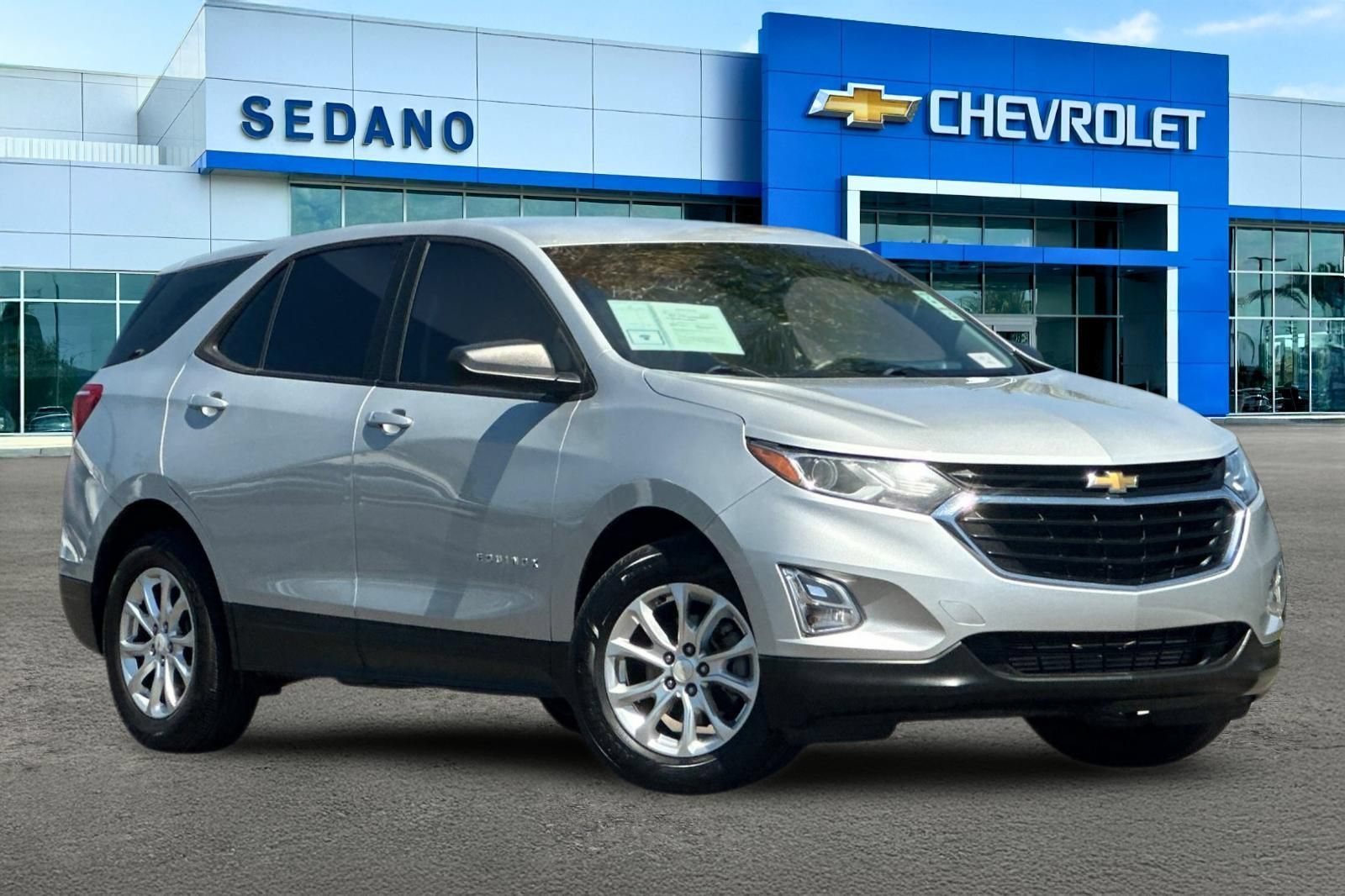 Used 2020 Chevrolet Equinox 1FL with VIN 2GNAXFEV0L6216540 for sale in Santee, CA