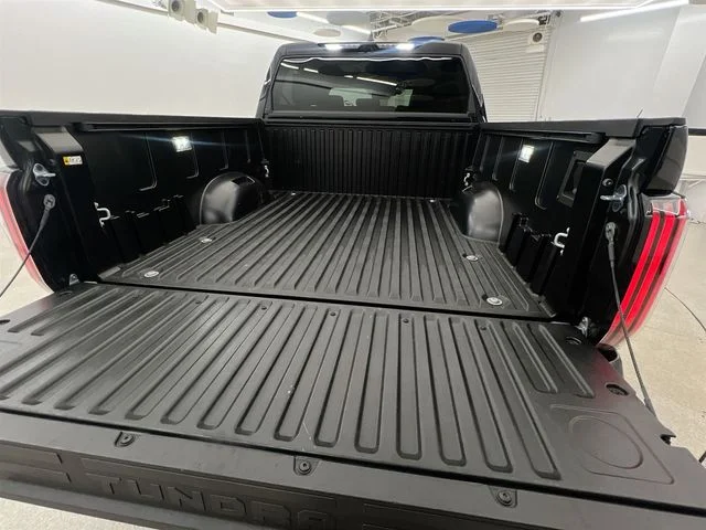Used 2025 Black Toyota Platinum image 38