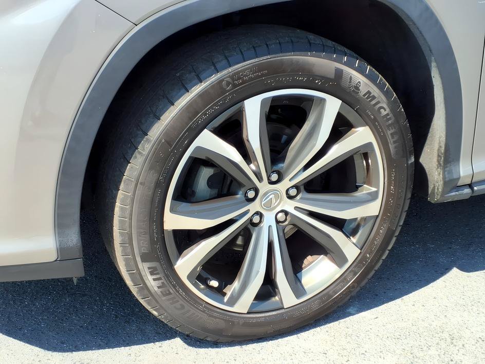 Used 2017 Cashmere Metallic Lexus RX 350 image 10