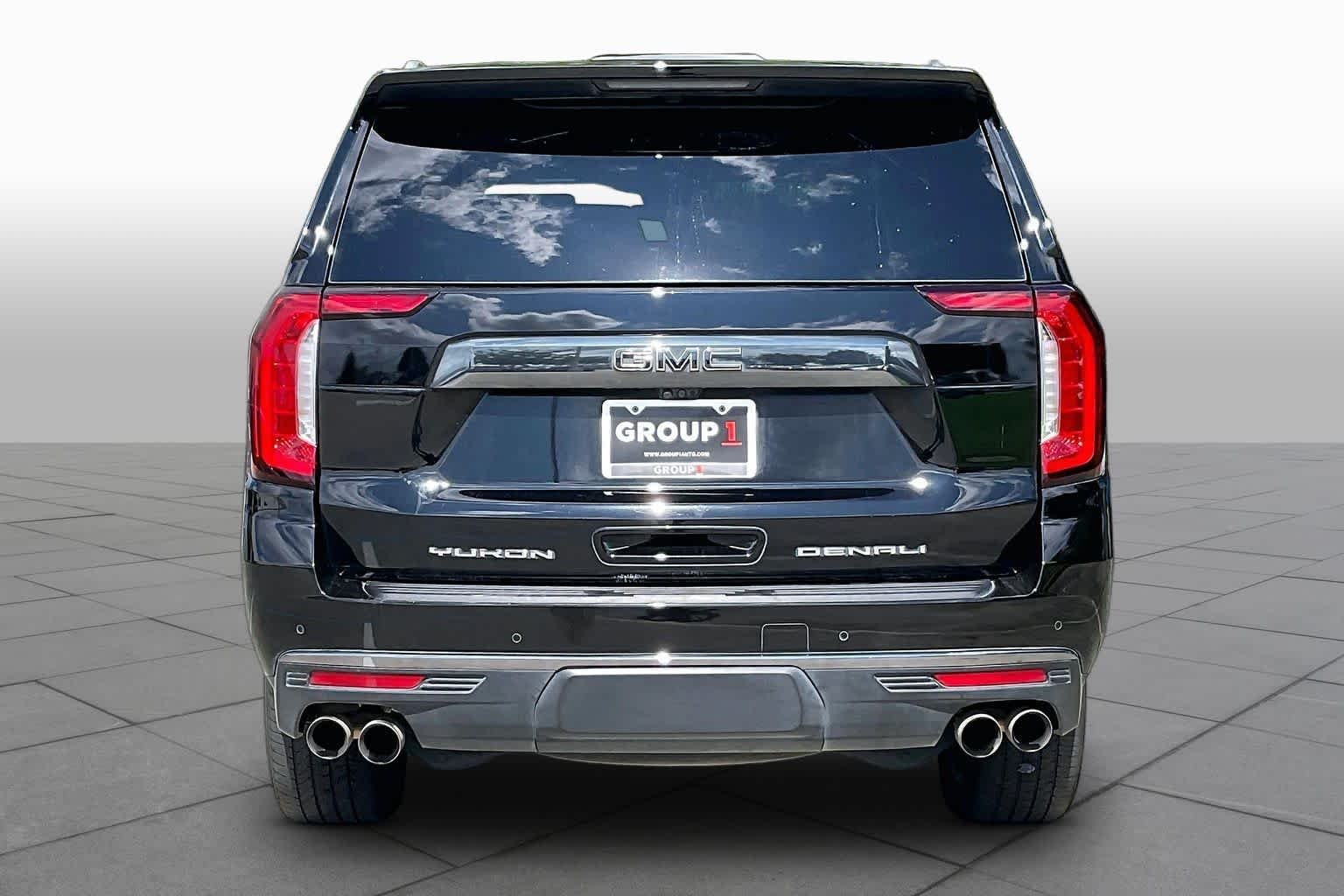 Used 2024 Onyx Black GMC Denali Ultimate image 5