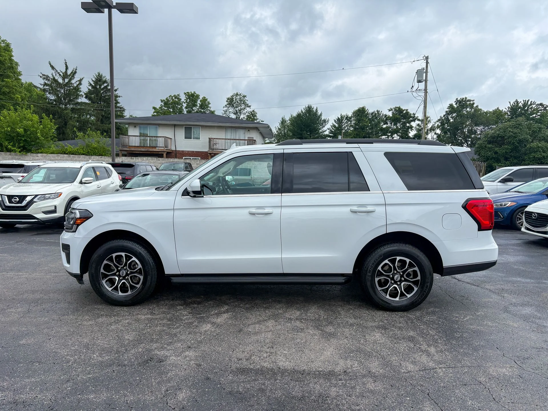 Used 2024 White Ford XLT image 10