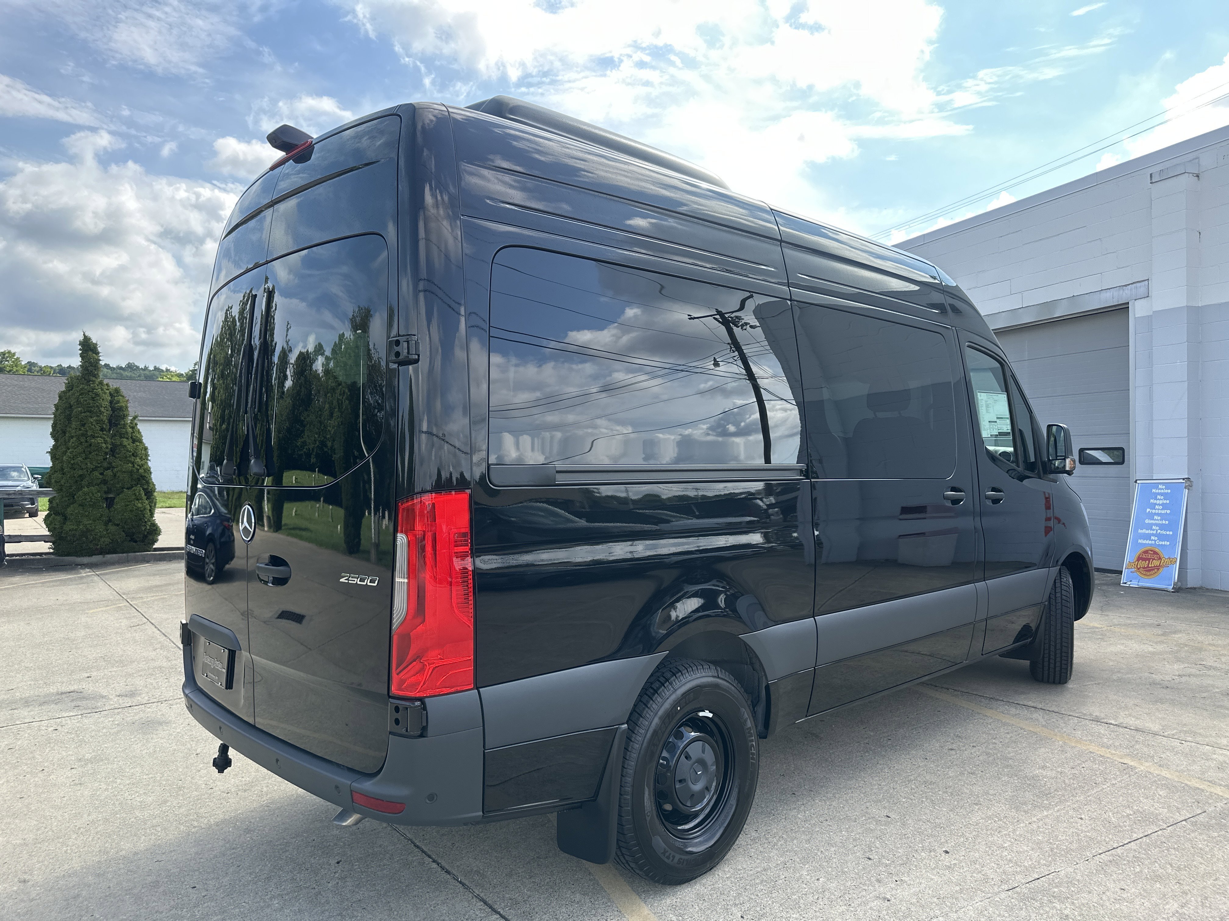 2025 Mercedes-Benz Sprinter Passenger Van Base - Photo 7