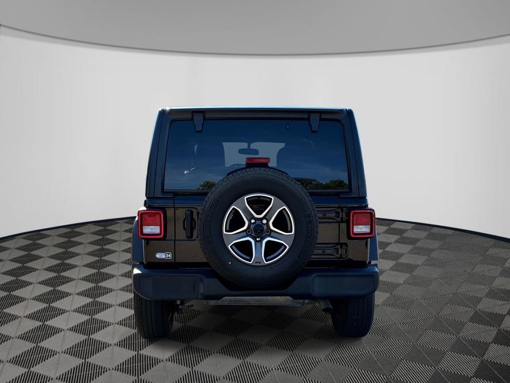 Used 2023 Black Jeep Sport S image 7