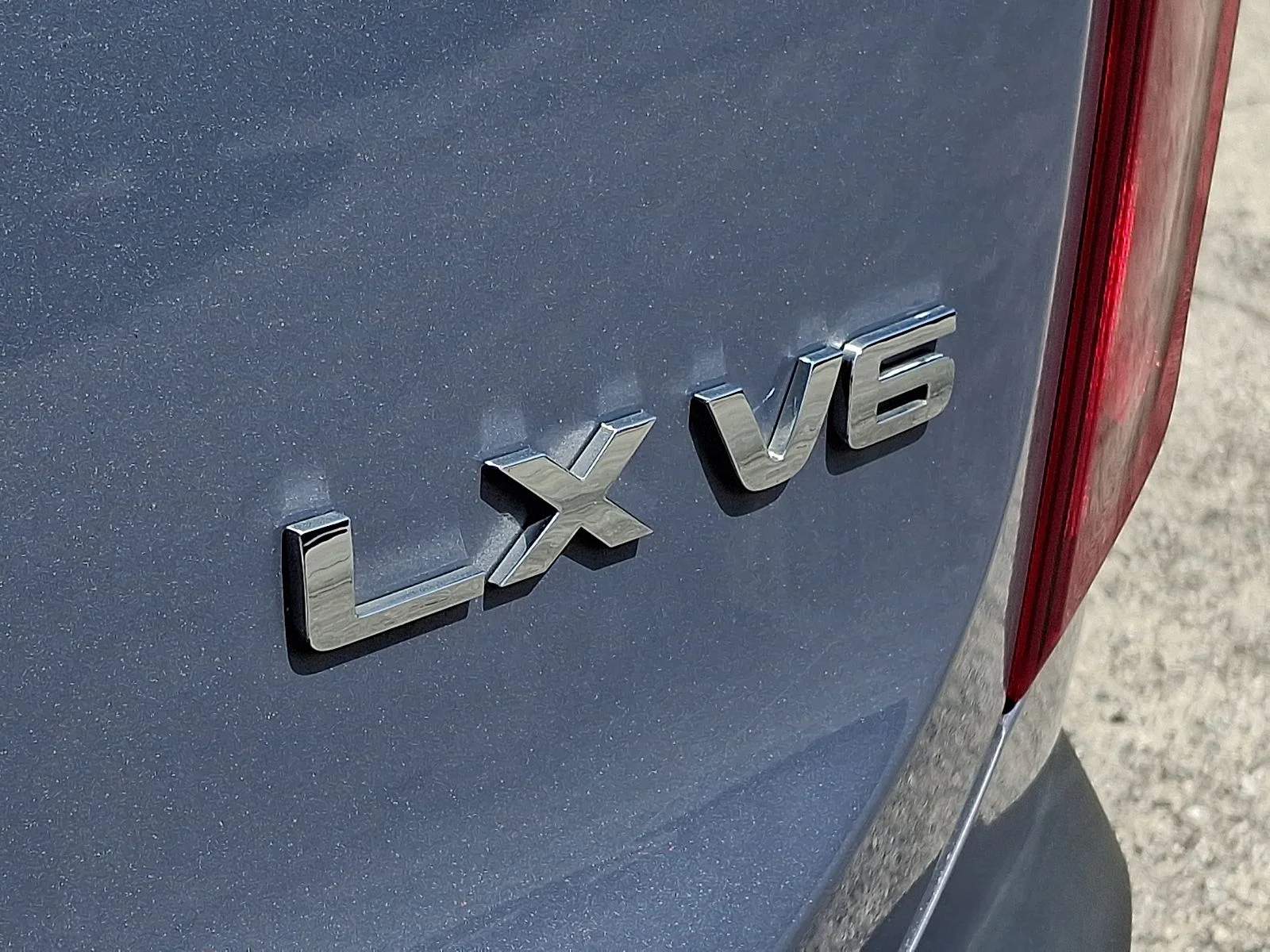 Used 2020 Silver Kia LX image 29