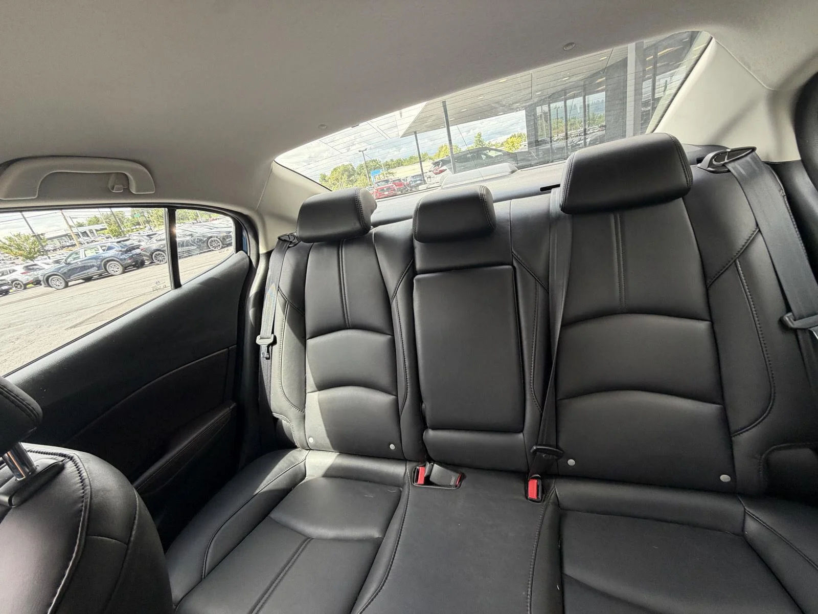 Used 2018 Eternal Blue Mica Mazda Touring image 23
