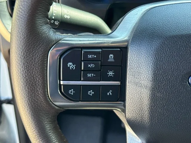 Used 2025 White Ford King Ranch image 37