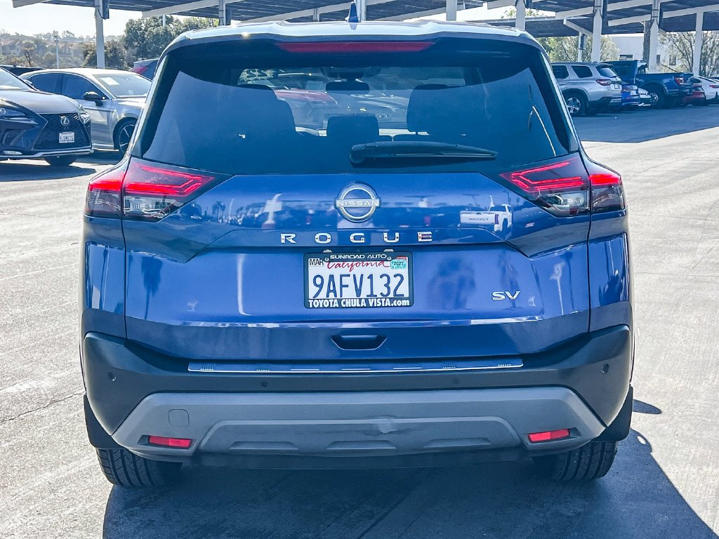 Used 2022 Caspian Blue Metallic Nissan SV image 5