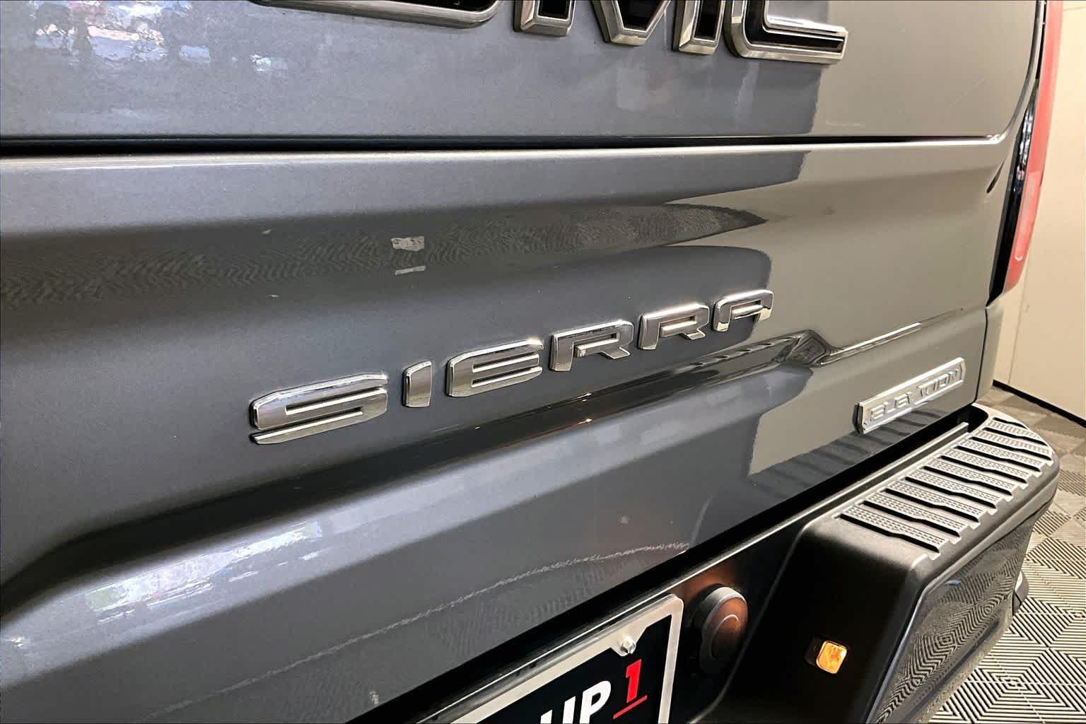 Used 2020 Satin Steel Metallic GMC Elevation image 30